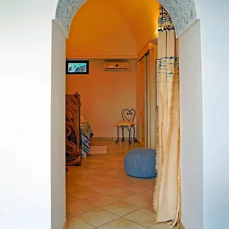 Holiday home Dammuso Terra E Mare
